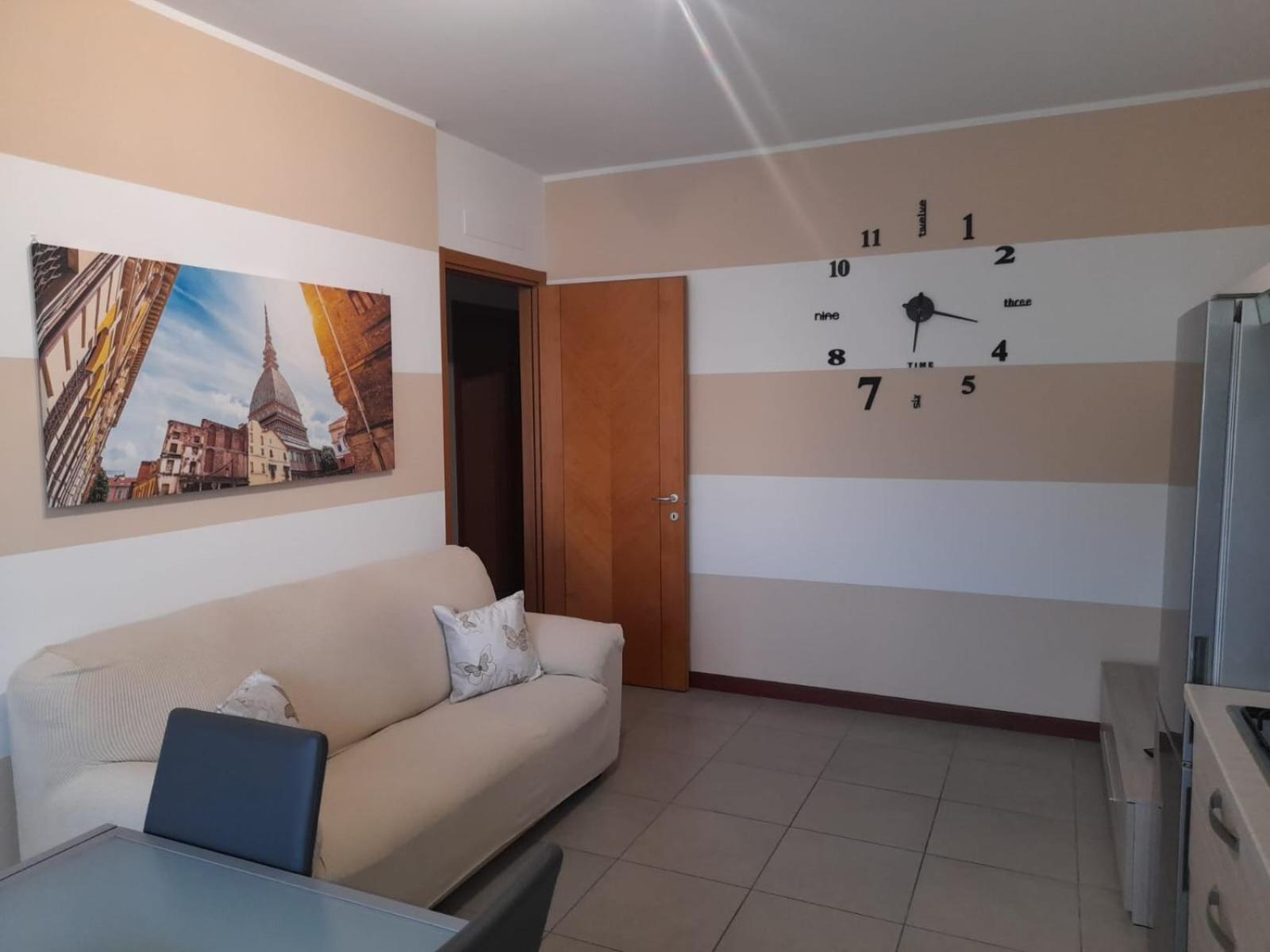 Relax Preserasca-Modern Apartment-Borgo Mercato-Moncalieri Buitenkant foto
